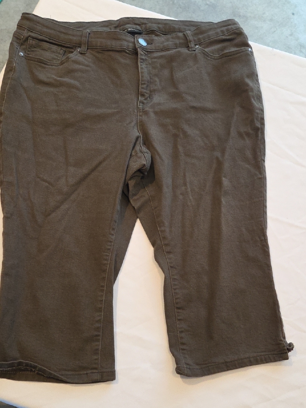 Lane Bryant Brown Cropped Jeans - Mid-Rise Capri